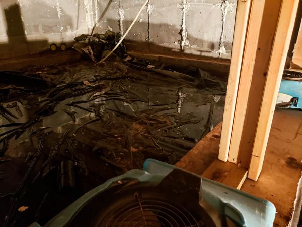 Crawlspace Water Cleanup in Fredericksburg